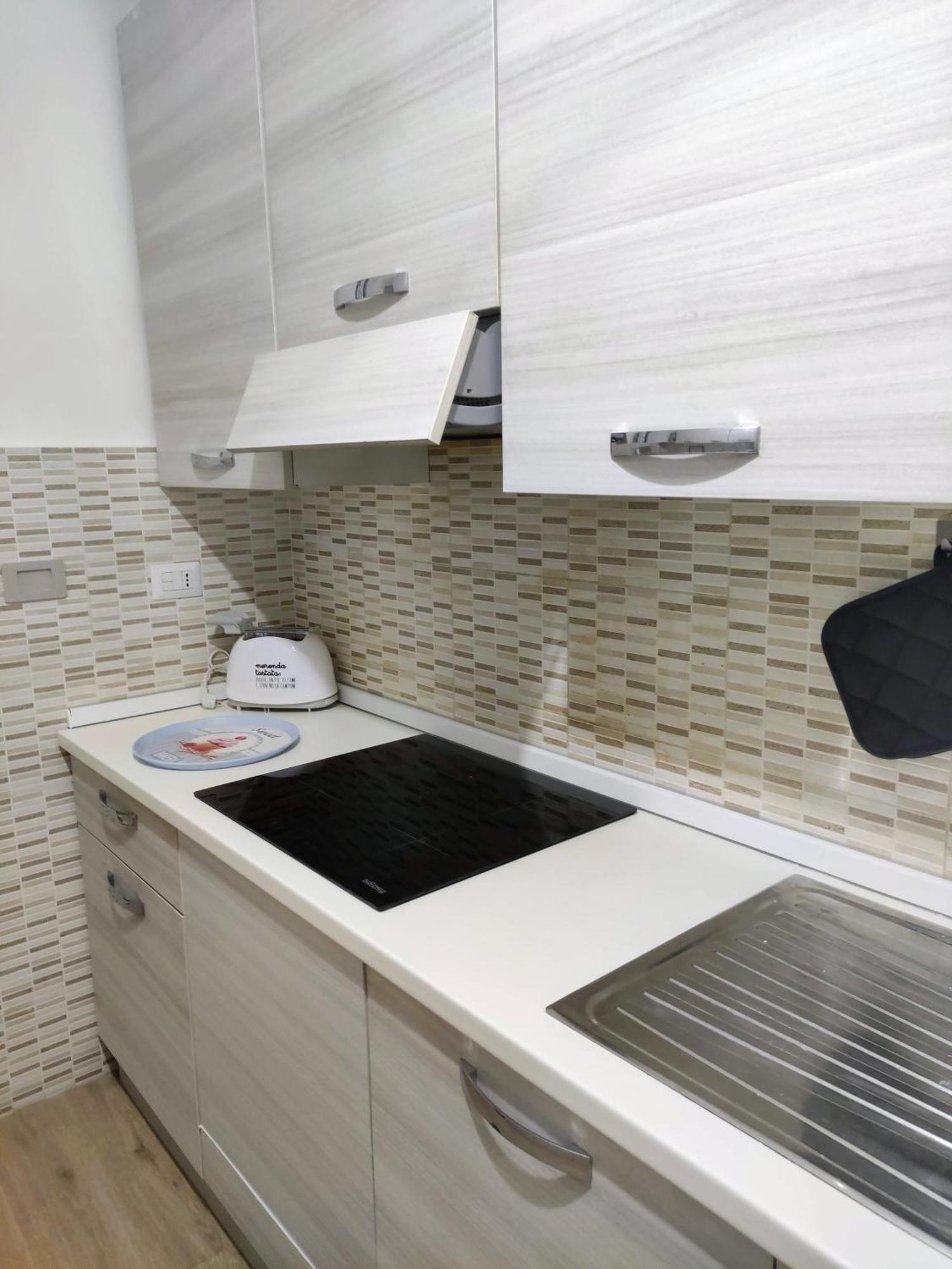 Metro Mirti Rome Suite Dış mekan fotoğraf